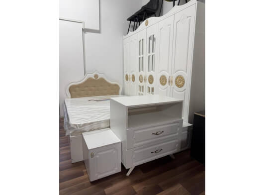 Dormitor complet cu dulap 6 uși, pat matrimonial, comodă și 2 noptiere &ndash; model NEFES